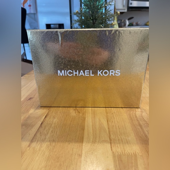 NWT Michael Kors Gift Box MK Signature Belt Wallet Waist Bag Size S/M - Picture 7 of 11